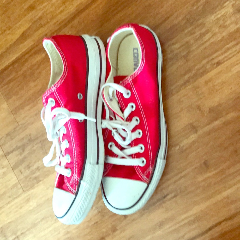 Red Converse nwot size 8